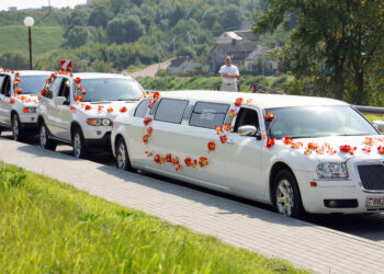 Wedding Limousine Rental The Perfect Touch for Your Special Day