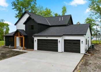 ROC Builders