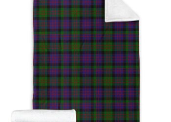 Discover the Unmatched Comfort & Heritage of Our Tartan Blanket Collection!